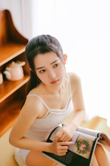 上边一面亲下边一面膜的